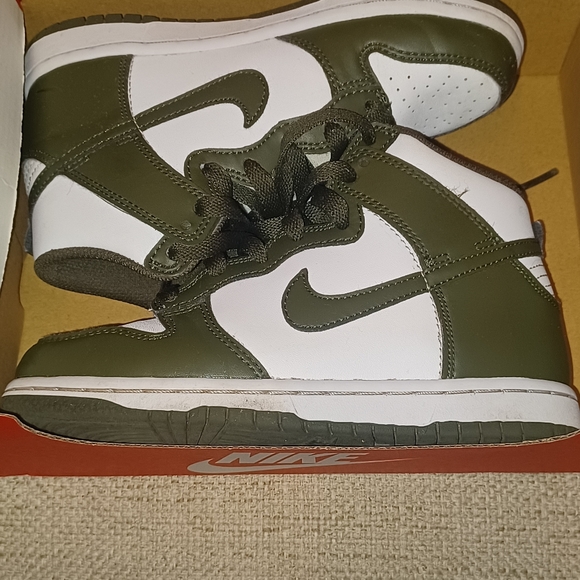 Little boys sneakers - Picture 2 of 11